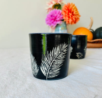10-11 fl oz Hand Carved Fern Mug Set