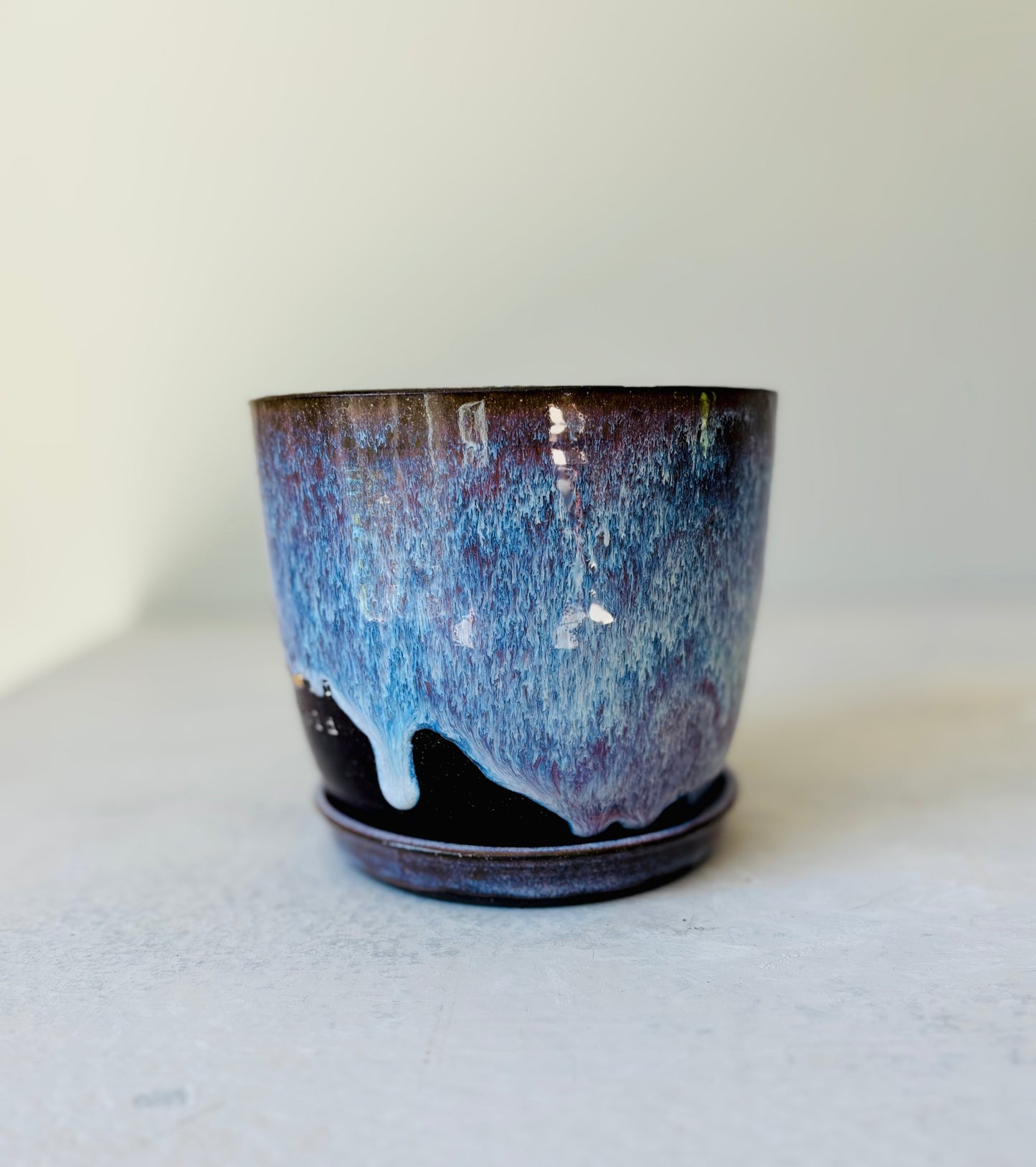 Flower Child 22k Gold Planter (~ 6 cups)