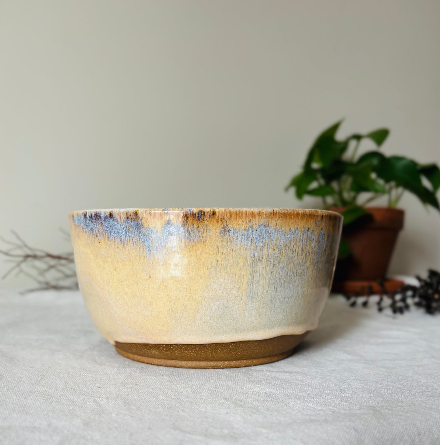 12 Cup Toasted Honey Cream Serving Bowl