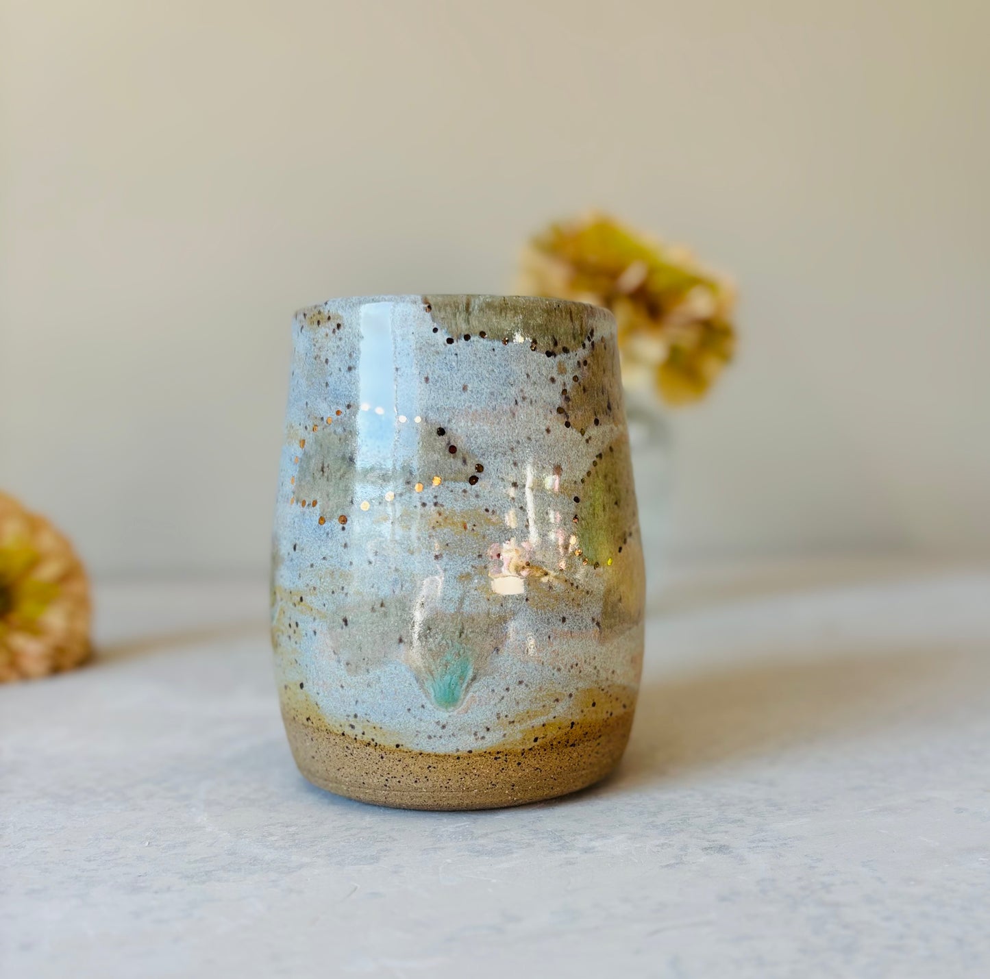 Periwinkle & Sage 22k Gold Detailed Thumb Mug