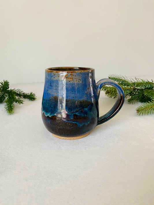 17 oz Rustic Winter Cabin Mug