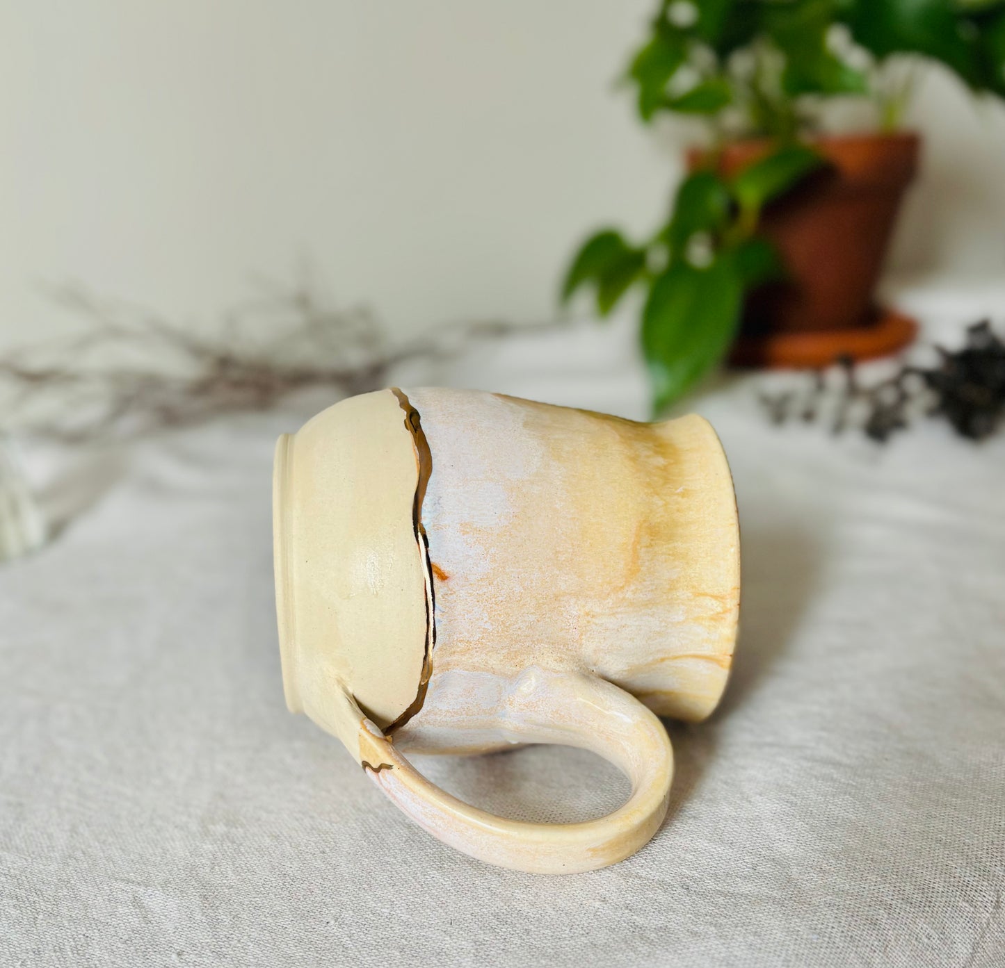 22k Gold Lined Honey & Cream Mug