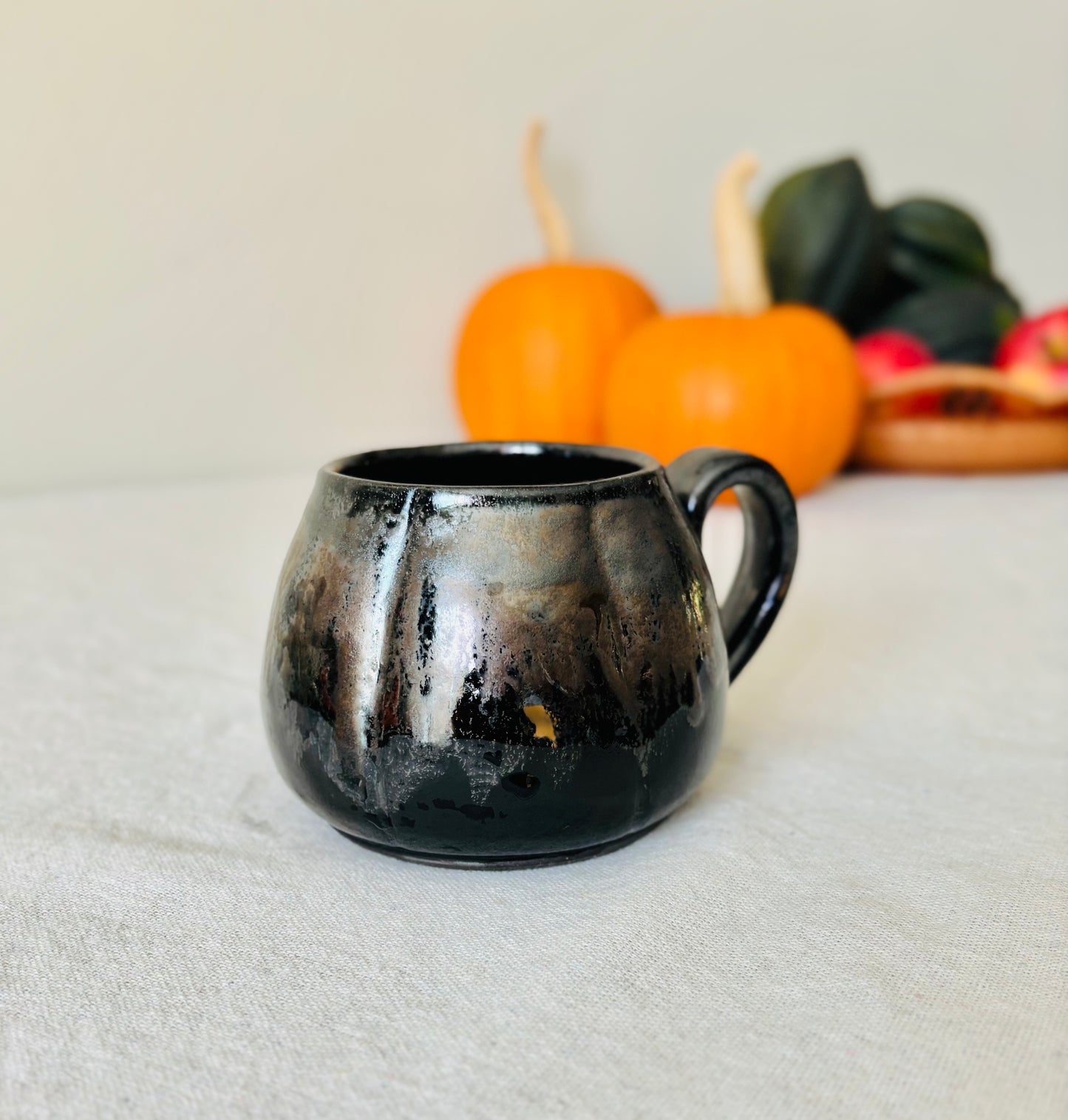 13.5 floz  Chrome & Black Stoneware Pumpkin Mug