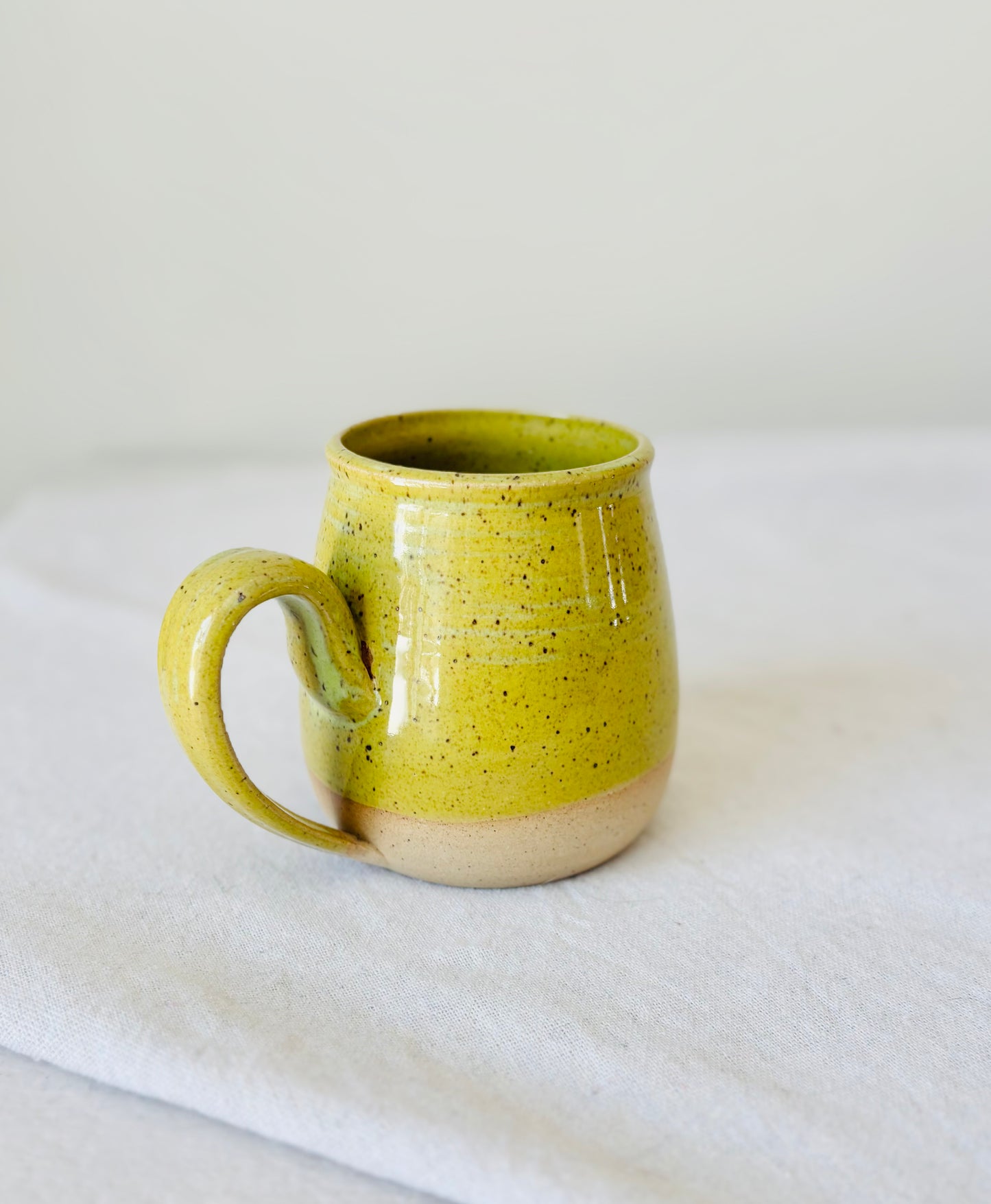 Speckled Deep Chartreuse Mug (14 fl oz)