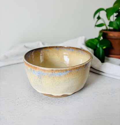 12 Cup Toasted Honey Cream Serving Bowl