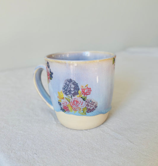 14 fl oz Cotton Candy Hydrangea Mug 2