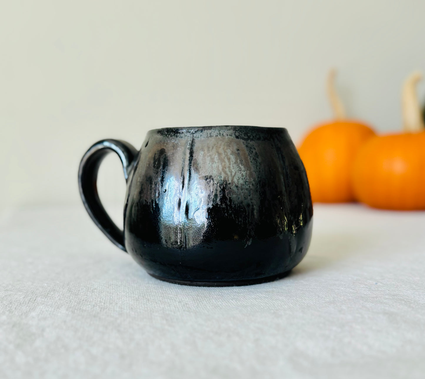 13.5 floz  Chrome & Black Stoneware Pumpkin Mug