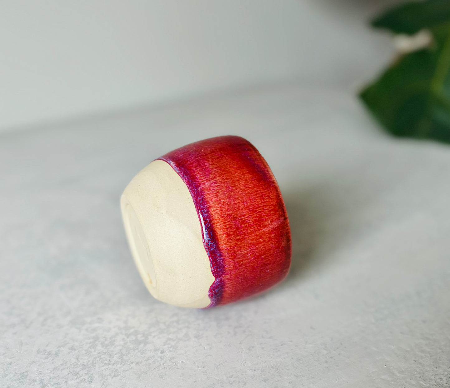 Crimson Coat Stoneware Mug (14 fl oz)