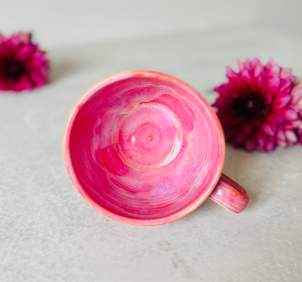 Golden Glaze Line Pink Ghost Mug