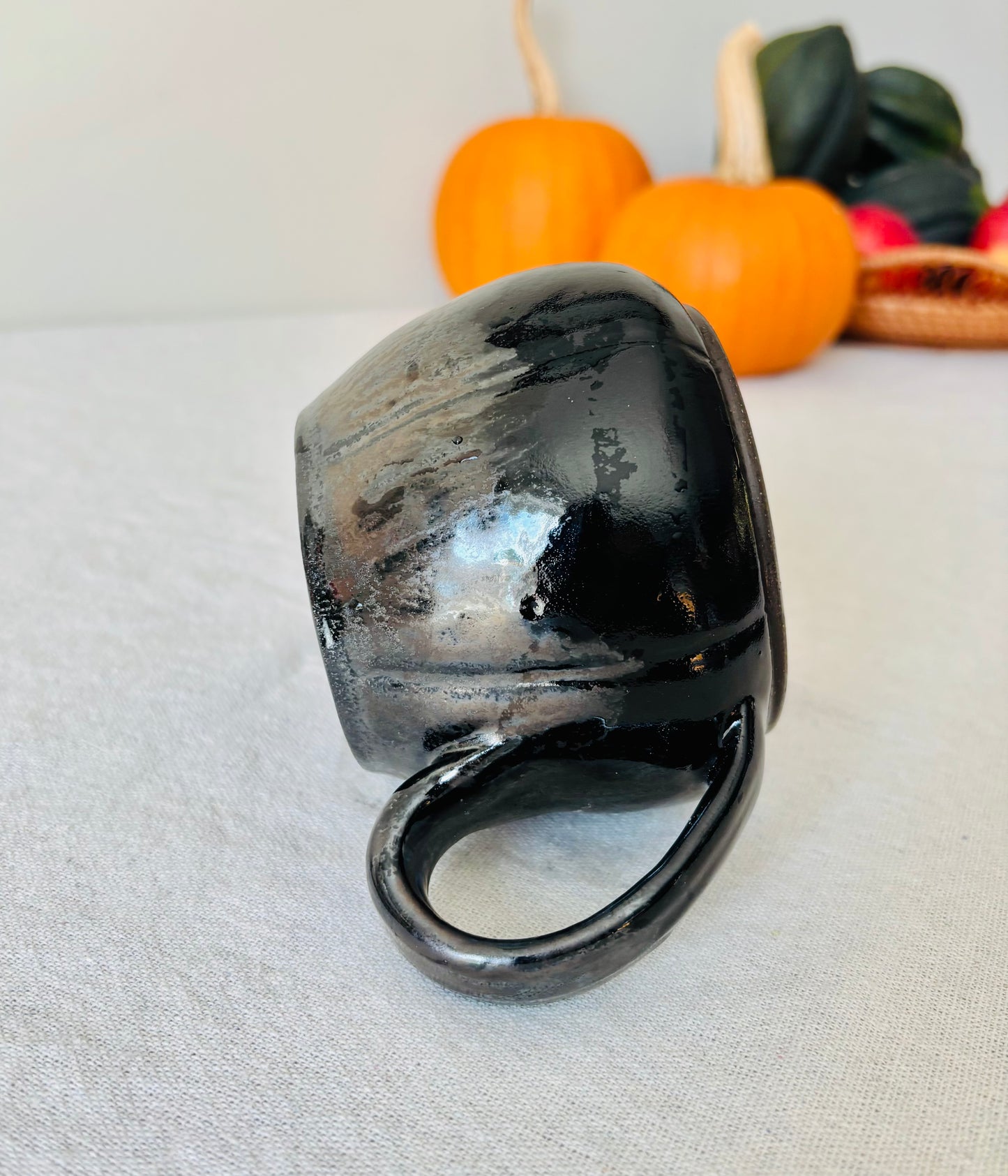 13.5 floz  Chrome & Black Stoneware Pumpkin Mug