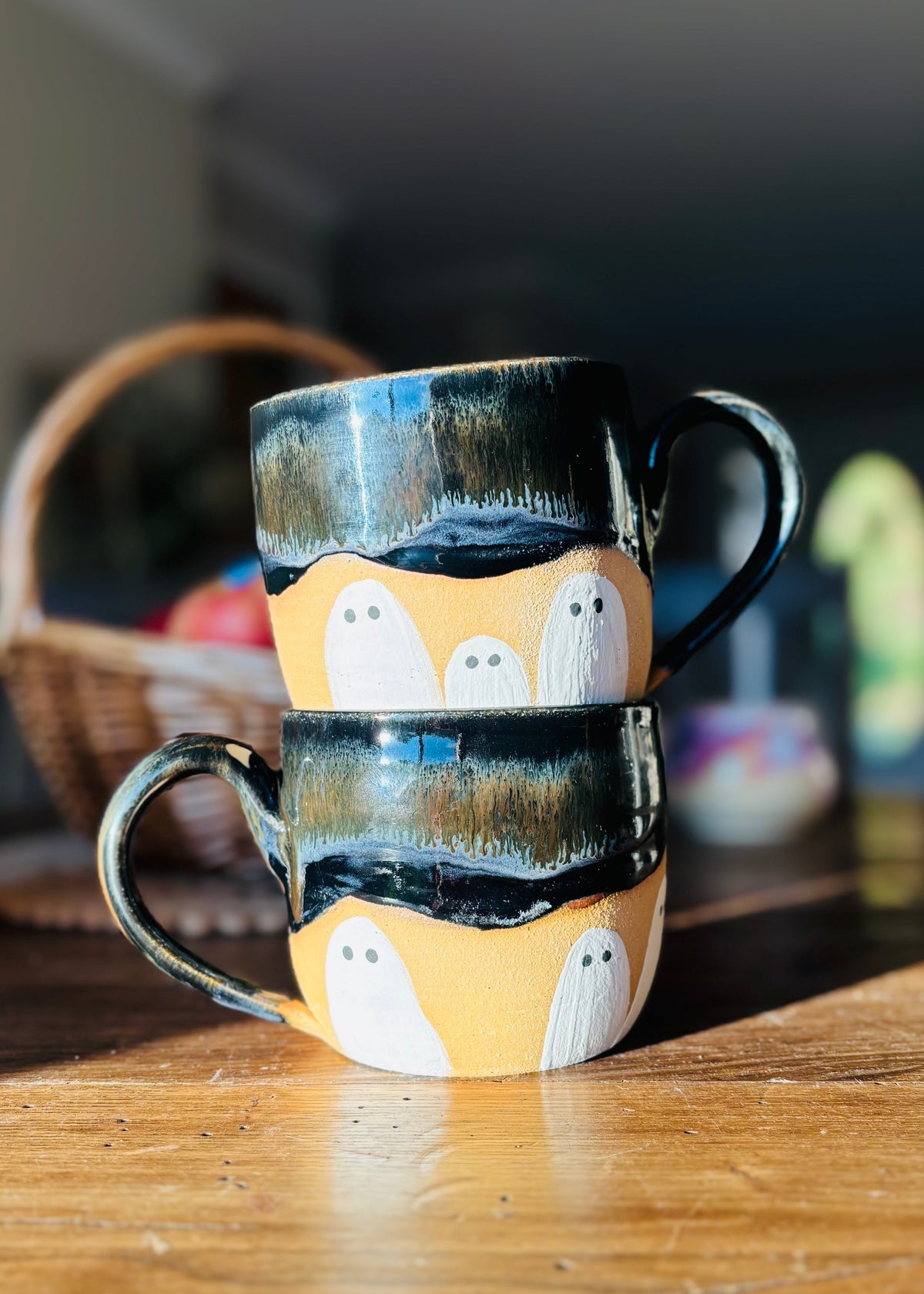 Spooky Night Peek-a-boo Ghost Soup Mug (26 fl oz)