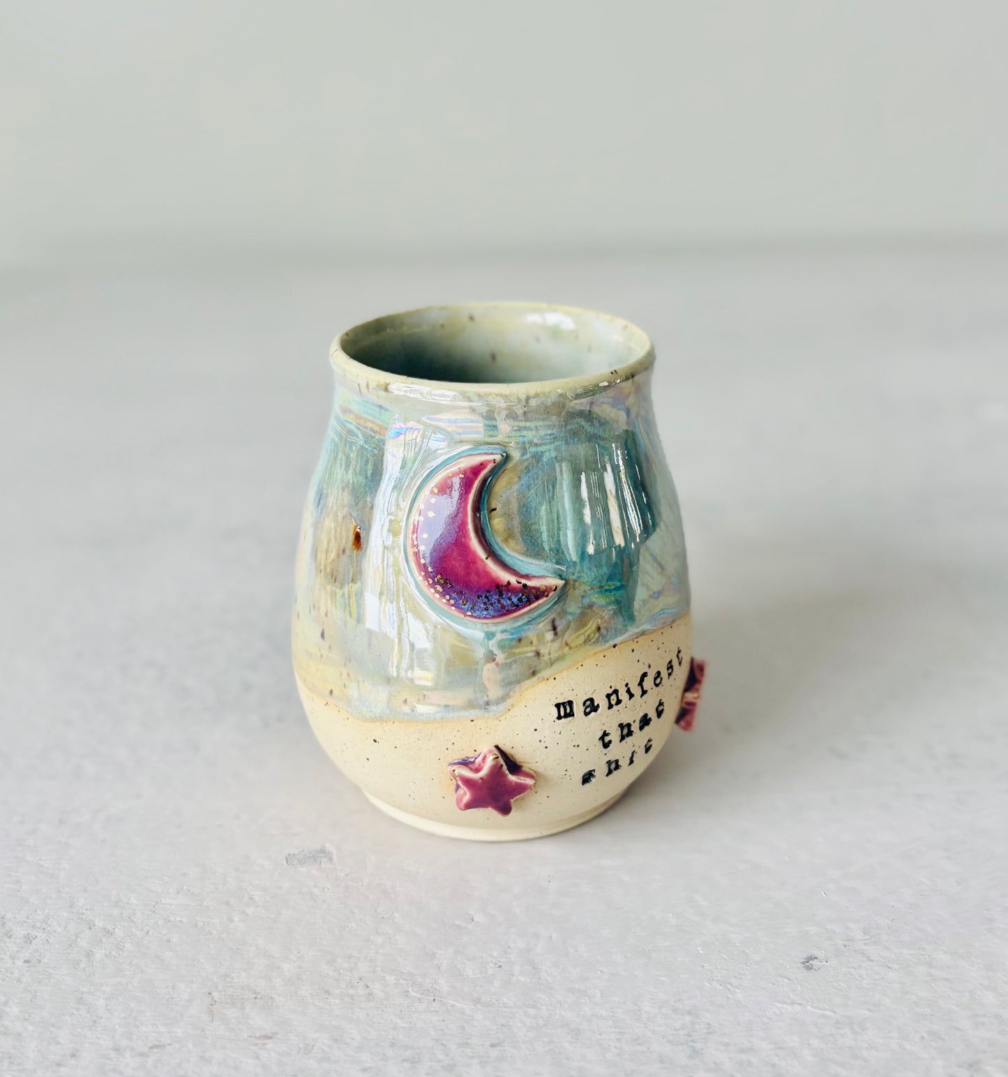 Manifest That Shit Mug in Iridescent Sea Foam Green (12 fl oz) (Second)