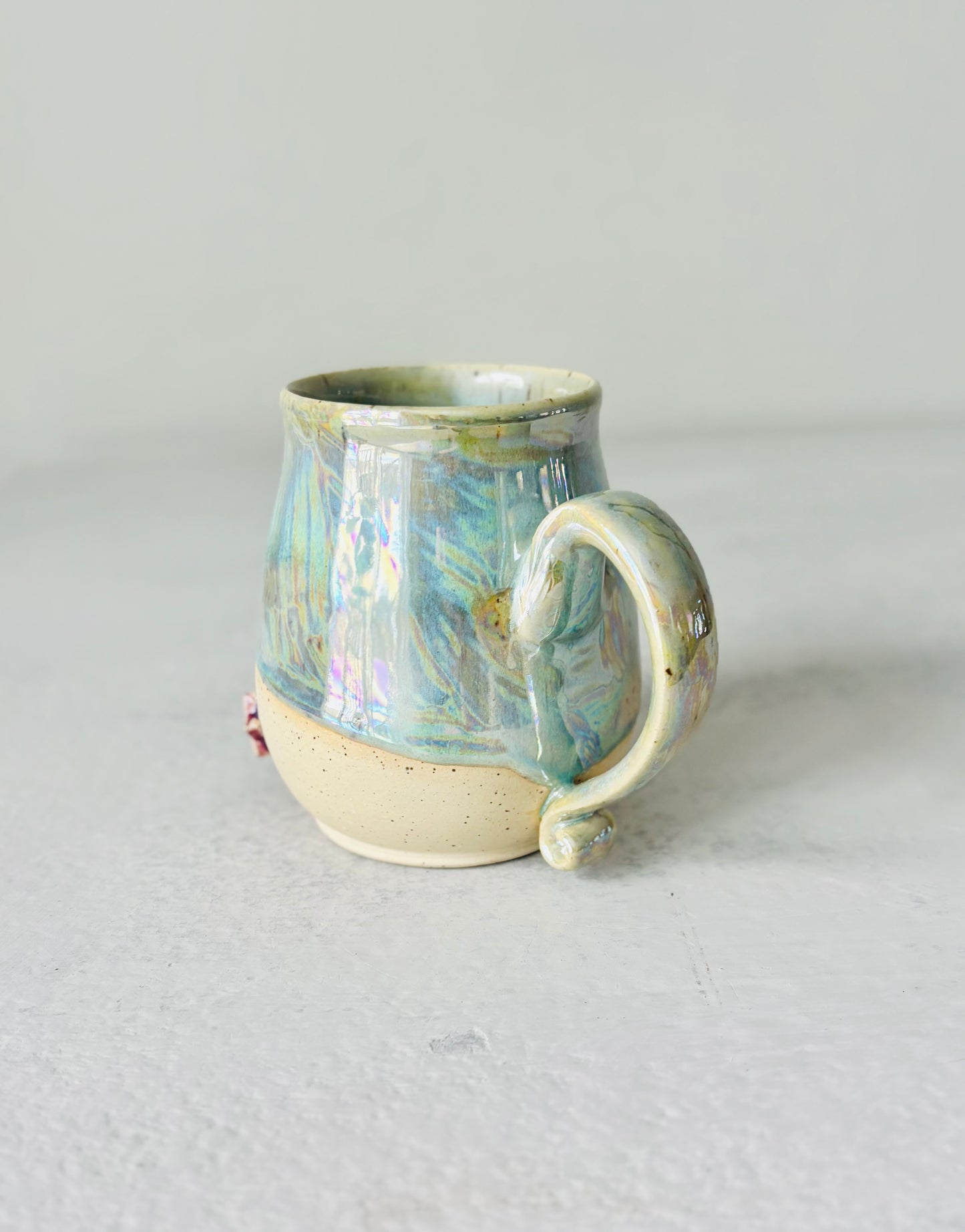 Manifest That Shit Mug in Iridescent Sea Foam Green (12 fl oz) (Second)