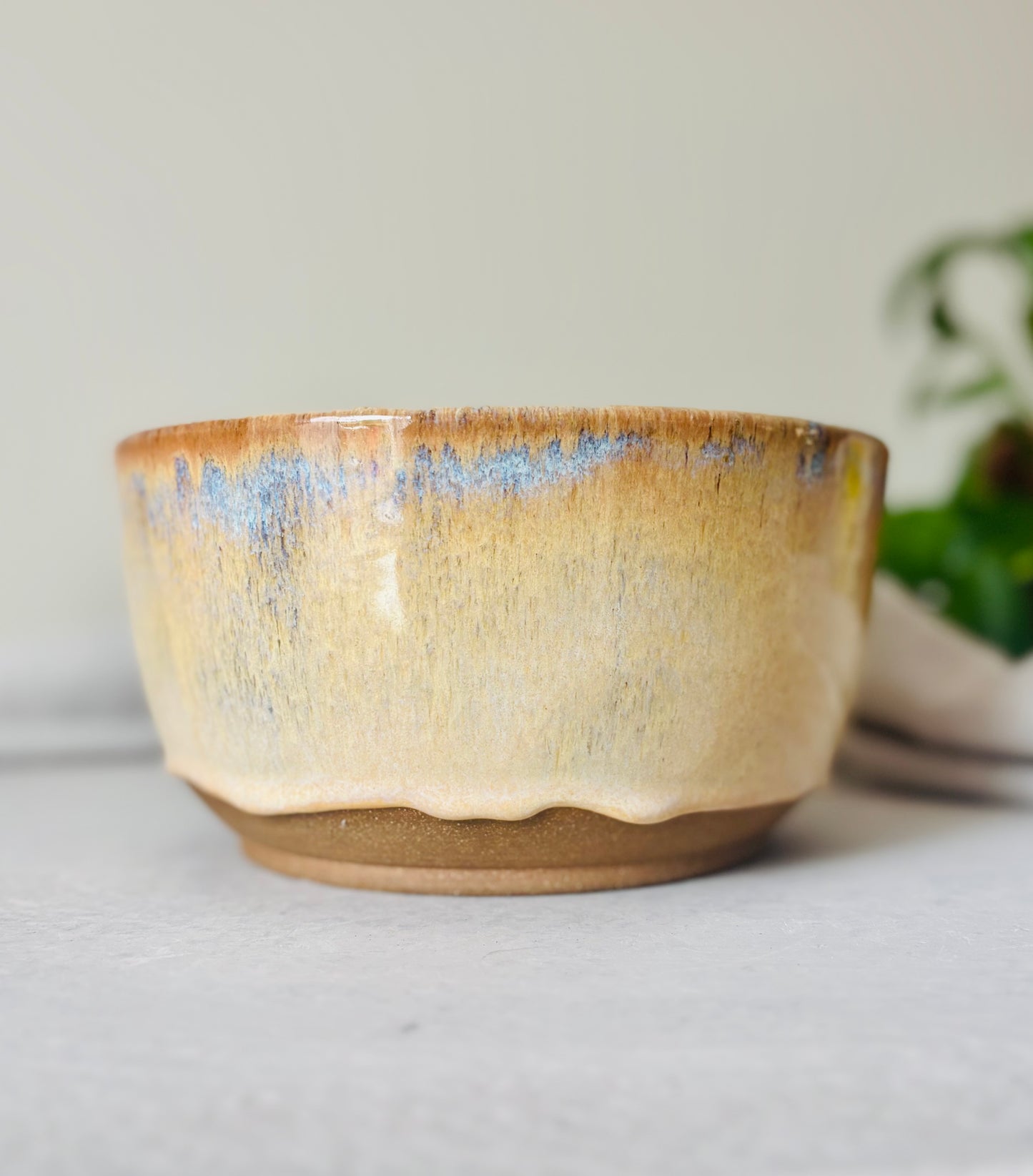 12 Cup Toasted Honey Cream Serving Bowl