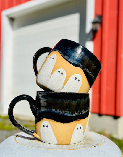 Spooky Night Peek-a-boo Ghost Soup Mug (26 fl oz)
