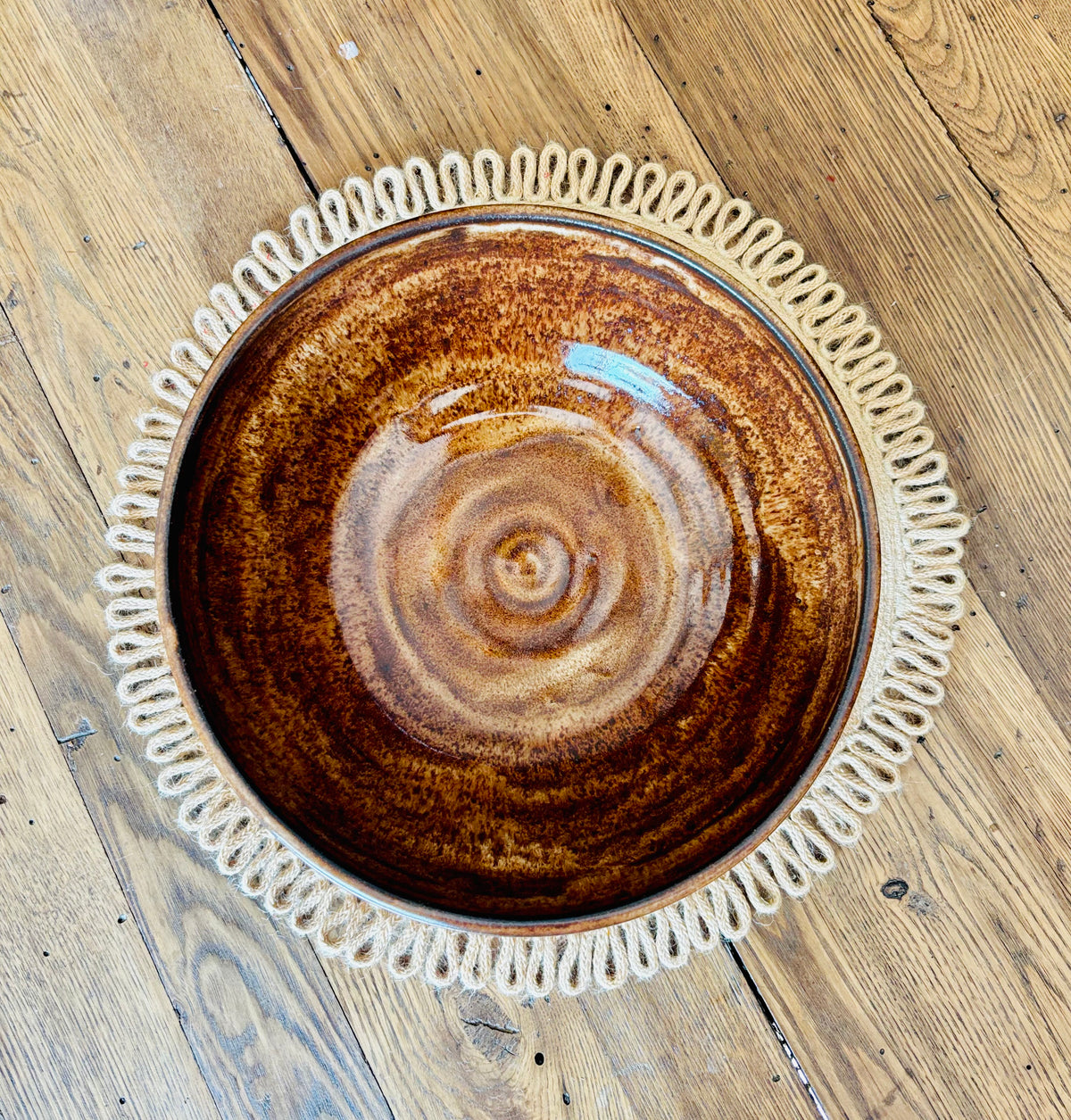 Large Serving Bowl in Brown Bear (20 cups)