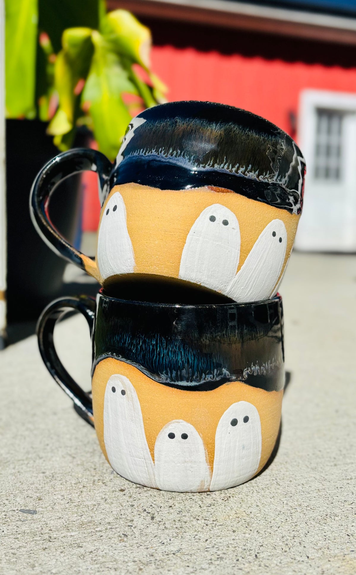 Spooky Night Peek-a-boo Ghost Soup Mug (26 fl oz)