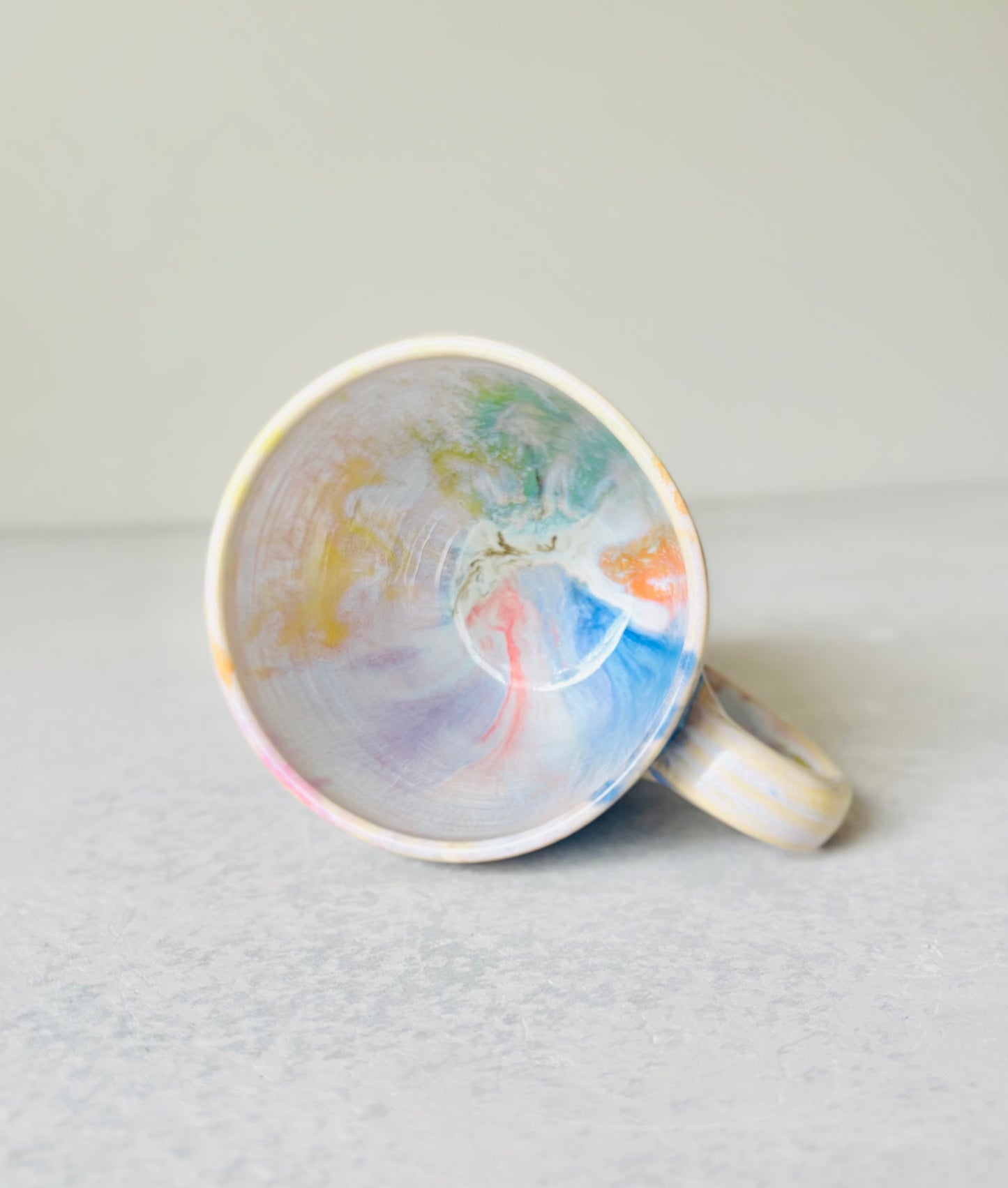20 fl ounce Rainbow Waterfall Mug 2