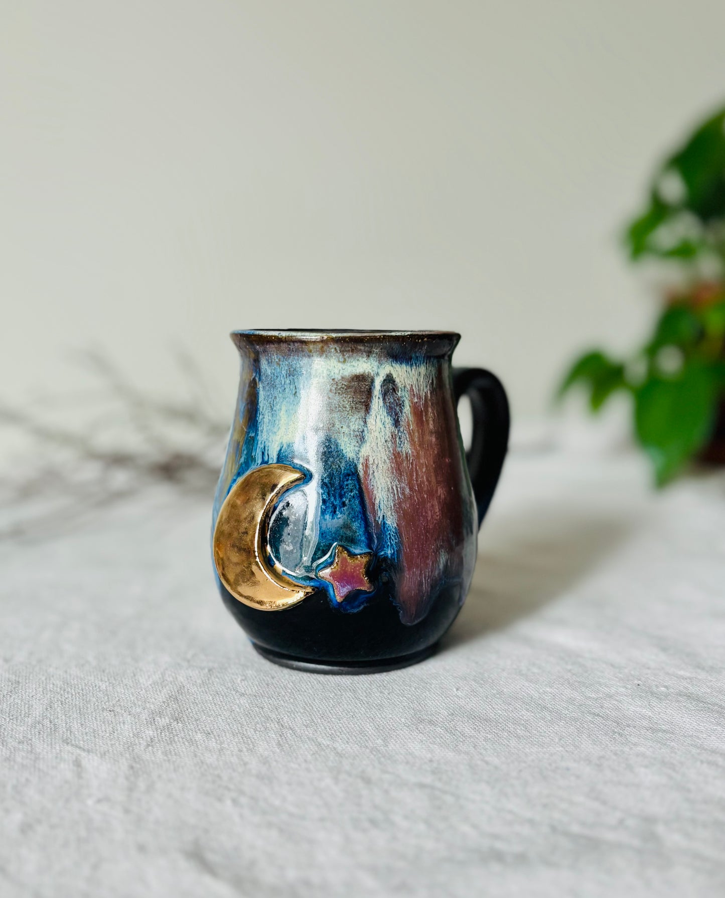 14 fl oz Outer Space 22k Golden Moon Mug #1